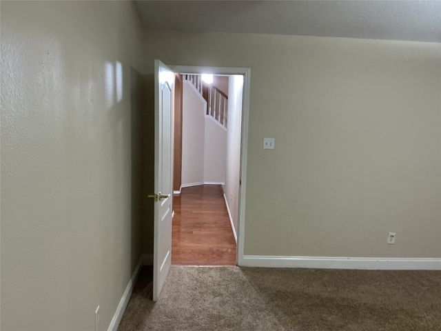 1340 Lake Grove Lane, Desoto, TX 75115