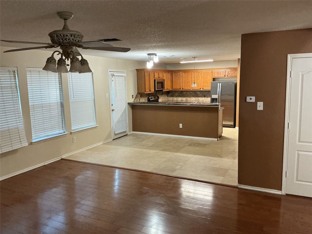 1340 Lake Grove Lane, Desoto, TX 75115 — photo 4