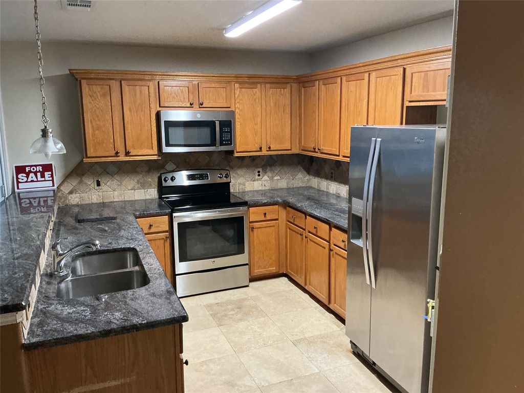 1340 Lake Grove Lane, Desoto, TX 75115 — photo 5