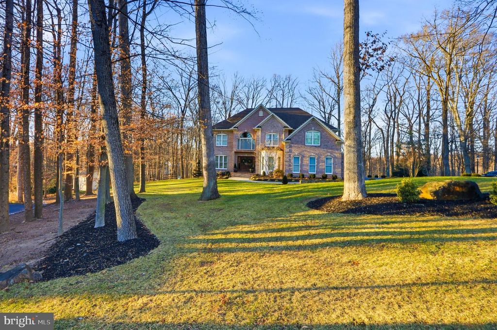 Image 12 of property listing at 2004 DIANE LN, Ellicott City, MD 21042