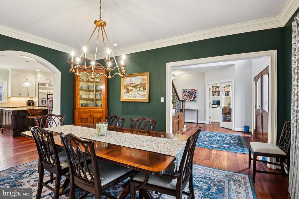 Image 25 of property listing at 2004 DIANE LN, Ellicott City, MD 21042