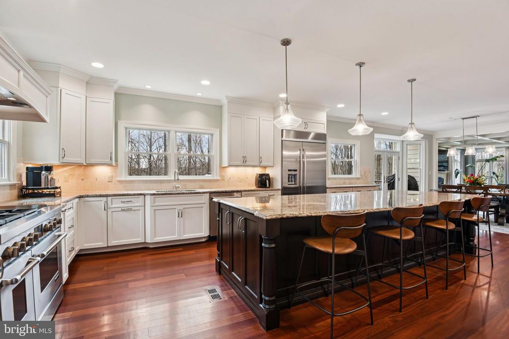 Image 27 of property listing at 2004 DIANE LN, Ellicott City, MD 21042