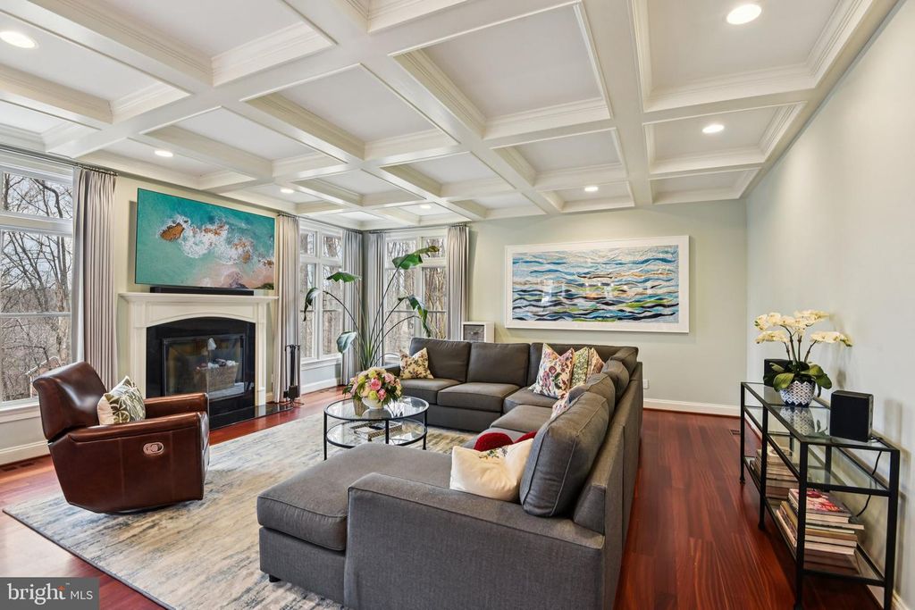 Image 32 of property listing at 2004 DIANE LN, Ellicott City, MD 21042