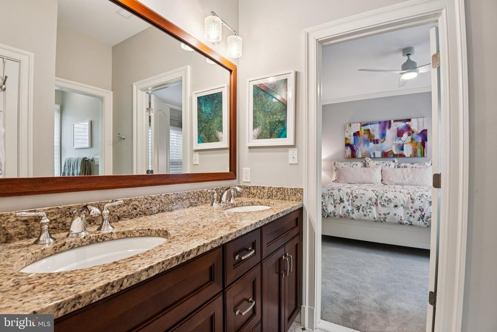 Image 60 of property listing at 2004 DIANE LN, Ellicott City, MD 21042