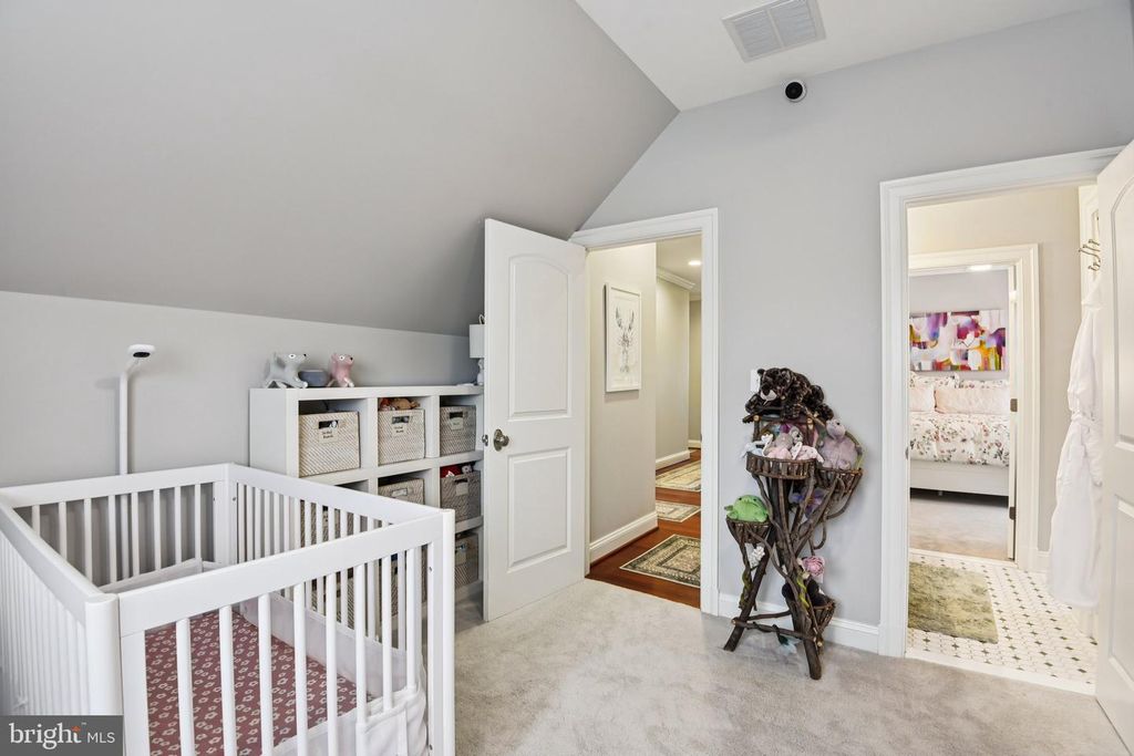 Image 61 of property listing at 2004 DIANE LN, Ellicott City, MD 21042