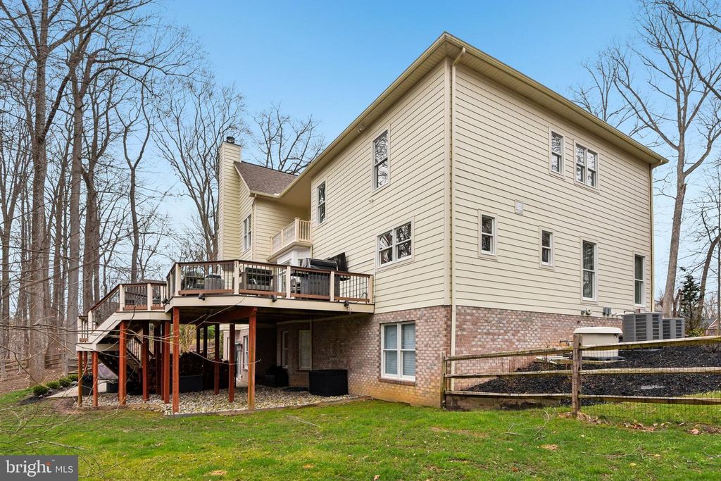 Image 79 of property listing at 2004 DIANE LN, Ellicott City, MD 21042