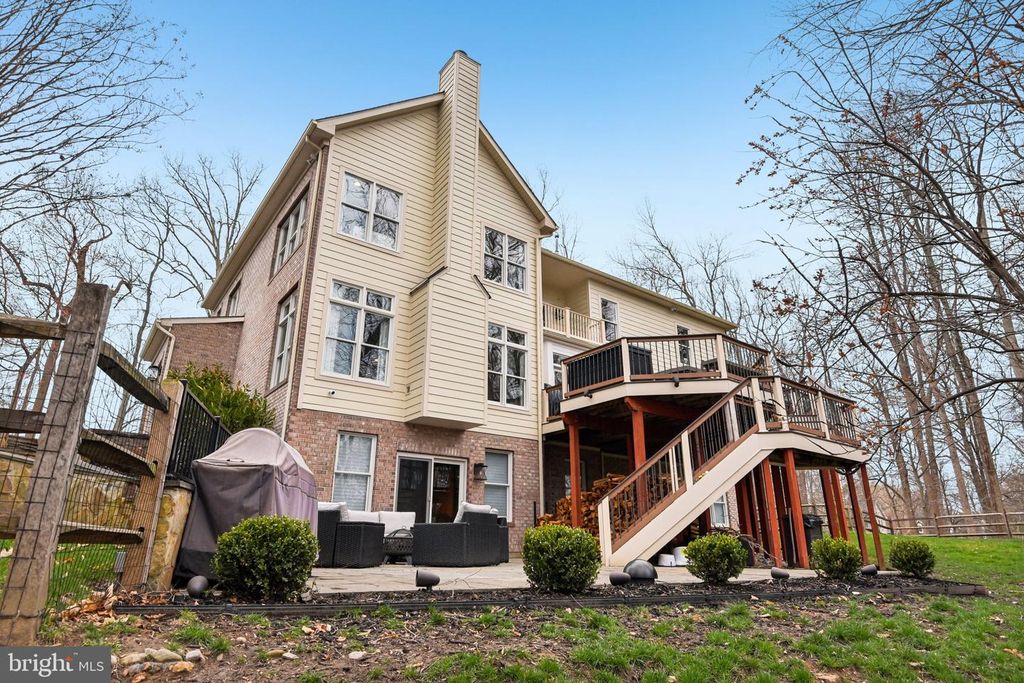 Image 82 of property listing at 2004 DIANE LN, Ellicott City, MD 21042