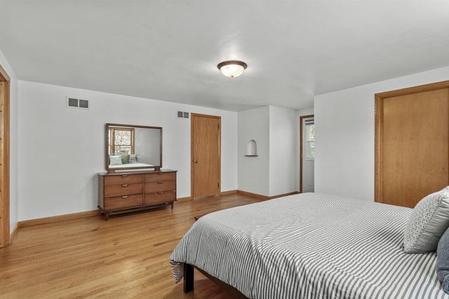 1008 S 9th STREET, Watertown, WI 53094