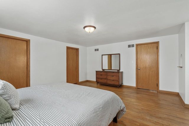 1008 S 9th STREET, Watertown, WI 53094