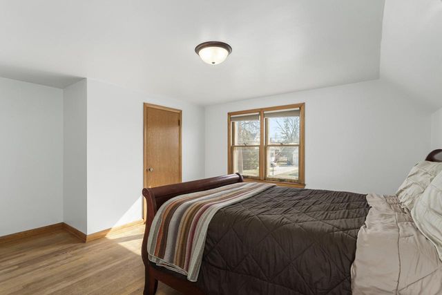 1008 S 9th STREET, Watertown, WI 53094