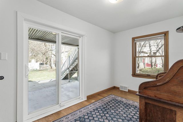 1008 S 9th STREET, Watertown, WI 53094