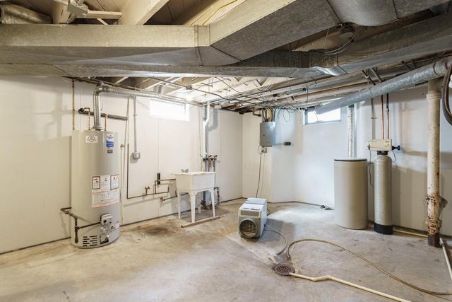 1008 S 9th STREET, Watertown, WI 53094