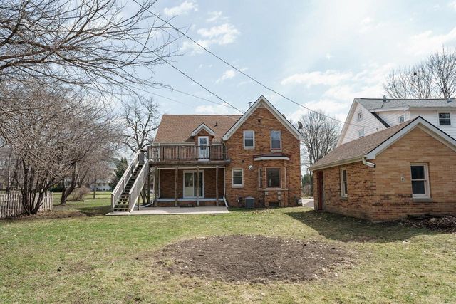 1008 S 9th STREET, Watertown, WI 53094