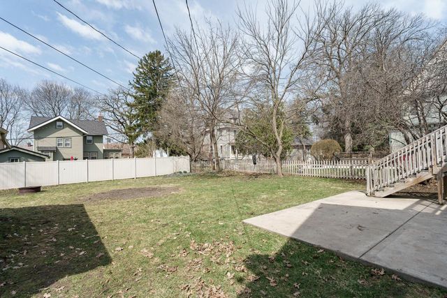 1008 S 9th STREET, Watertown, WI 53094