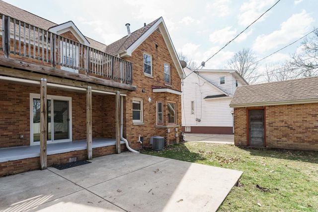 1008 S 9th STREET, Watertown, WI 53094