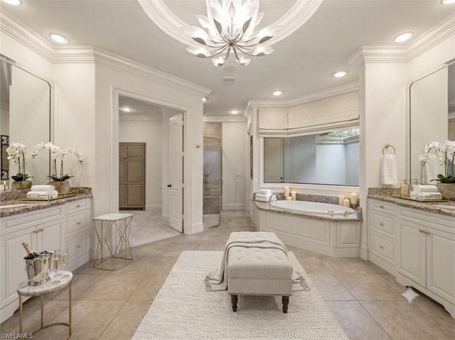 16488 Felicita CT, Naples, FL 34110