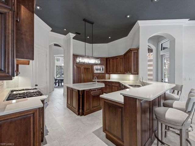 16488 Felicita CT, Naples, FL 34110