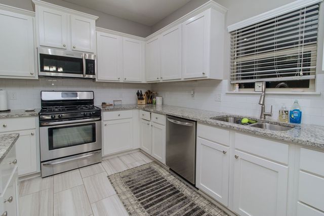 3892 Bridgeton Street, Springdale, AR 72762