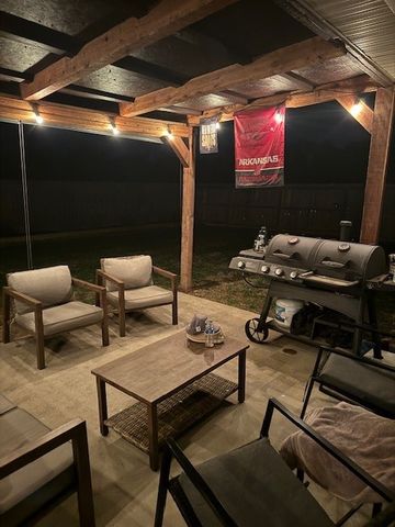 3892 Bridgeton Street, Springdale, AR 72762