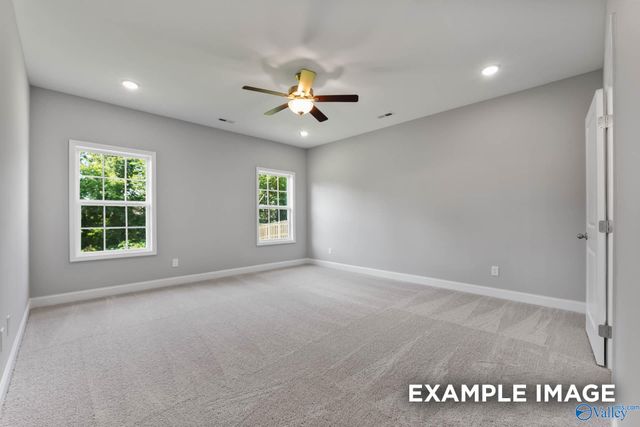 819 Ronnie Drive SE, Hartselle, AL 35640