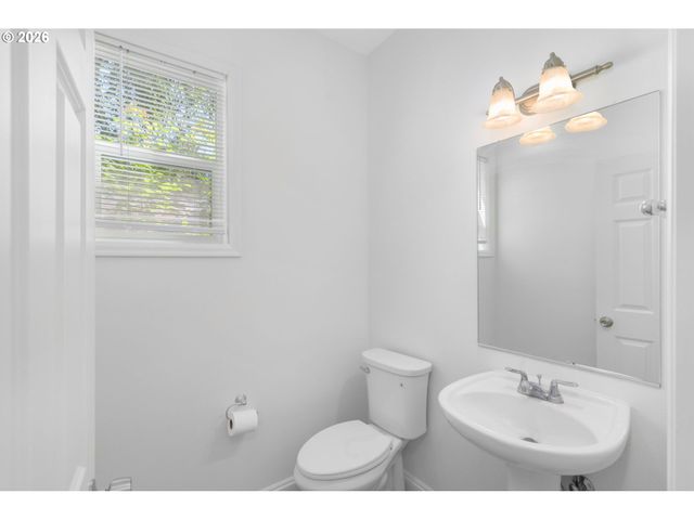 18556 Sw MUIRFIELD St, Beaverton, OR 97003