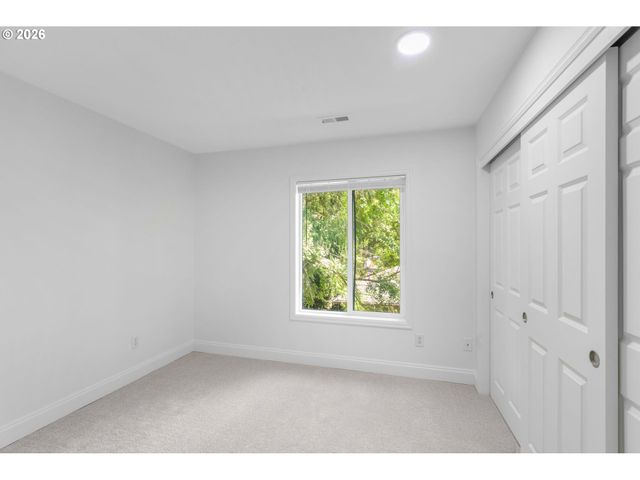 18556 Sw MUIRFIELD St, Beaverton, OR 97003