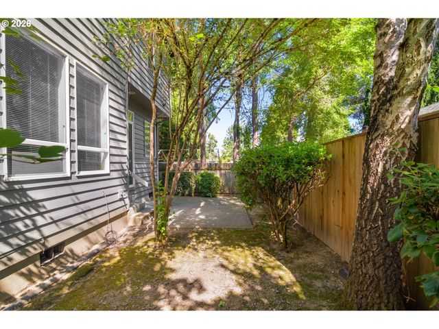 18556 Sw MUIRFIELD St, Beaverton, OR 97003