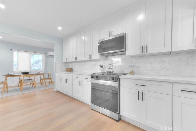 1827 W 76th, Los Angeles, CA 90047