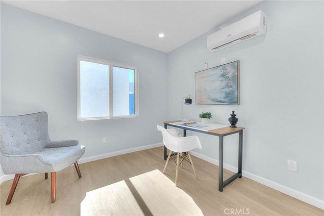 1827 W 76th, Los Angeles, CA 90047
