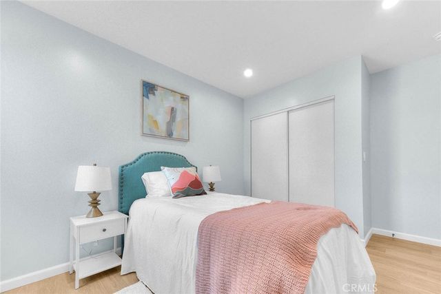1827 W 76th, Los Angeles, CA 90047