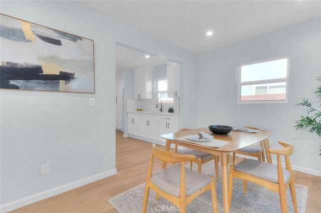 1827 W 76th, Los Angeles, CA 90047