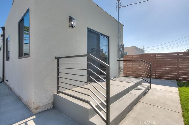1827 W 76th, Los Angeles, CA 90047