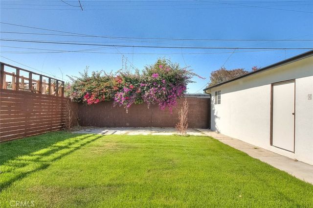 1827 W 76th, Los Angeles, CA 90047