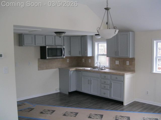 3438 Duffield Street, White Lake Charter Township, MI 48383