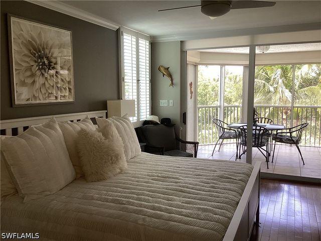 6573 Marissa LOOP 202, Naples, FL 34108