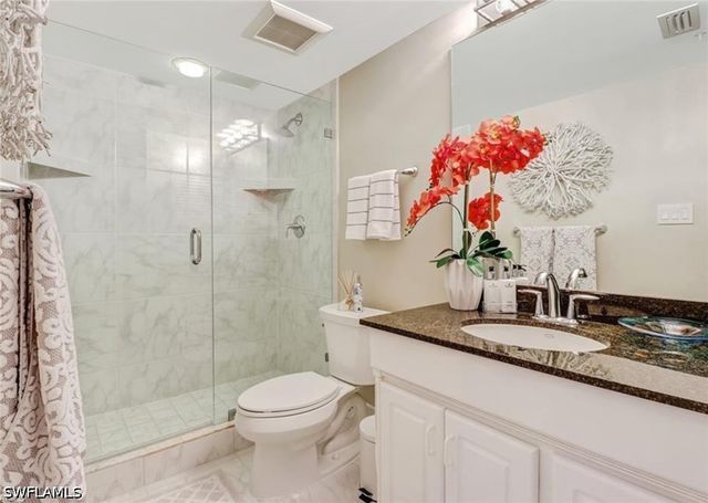 6573 Marissa LOOP 202, Naples, FL 34108