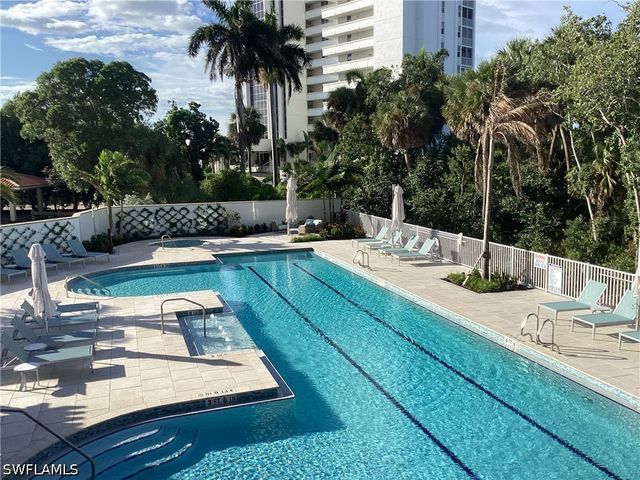 6573 Marissa LOOP 202, Naples, FL 34108