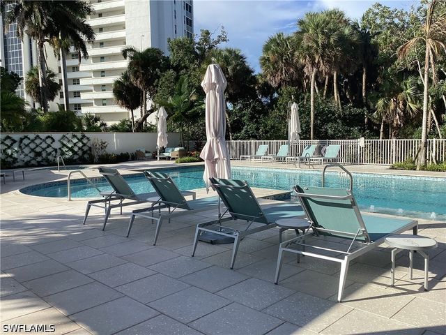 6573 Marissa LOOP 202, Naples, FL 34108