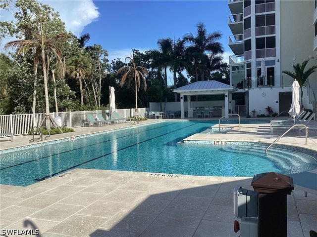 6573 Marissa LOOP 202, Naples, FL 34108
