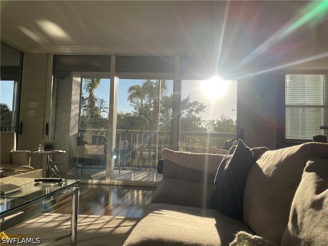 6573 Marissa LOOP 202, Naples, FL 34108