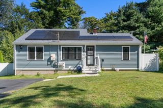 14 Jamieson St, Abington, MA 02351
