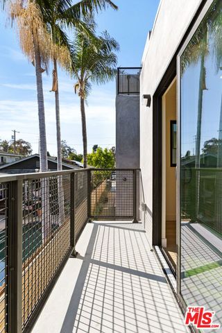 2836 Marsh Street, Los Angeles, CA 90039