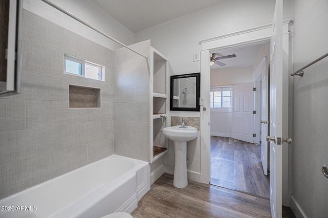 831 N 10TH Street, Phoenix, AZ 85006