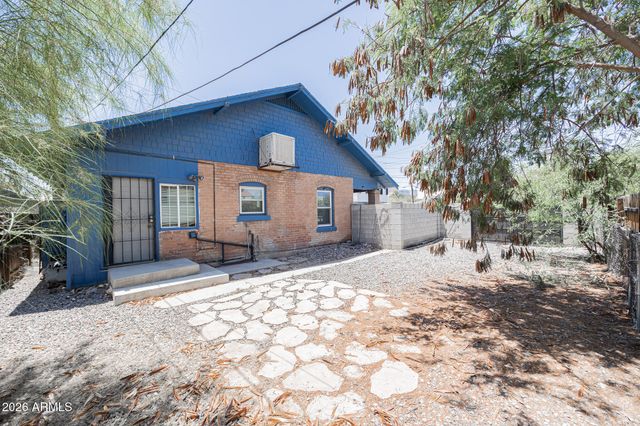 831 N 10TH Street, Phoenix, AZ 85006