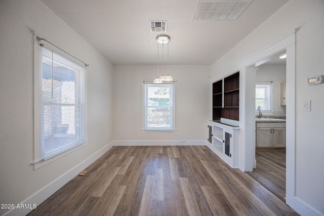 831 N 10TH Street, Phoenix, AZ 85006