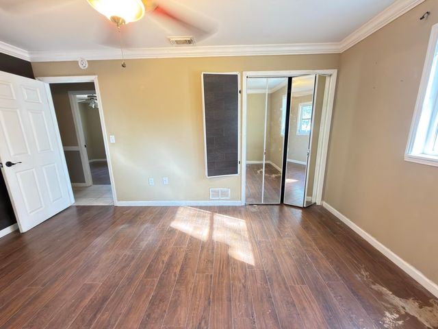 515 E Robinson Avenue, Crestview, FL 32539