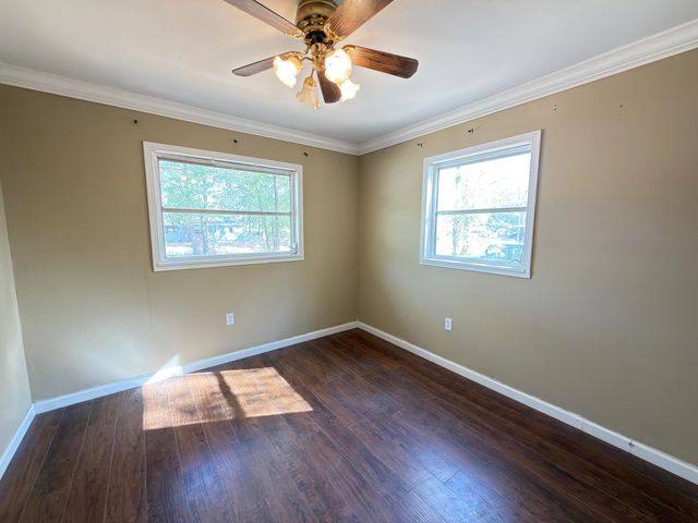 515 E Robinson Avenue, Crestview, FL 32539