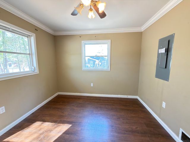 515 E Robinson Avenue, Crestview, FL 32539