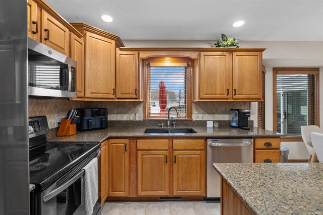 2312 LaForge Lane, Auburn, IN 46706