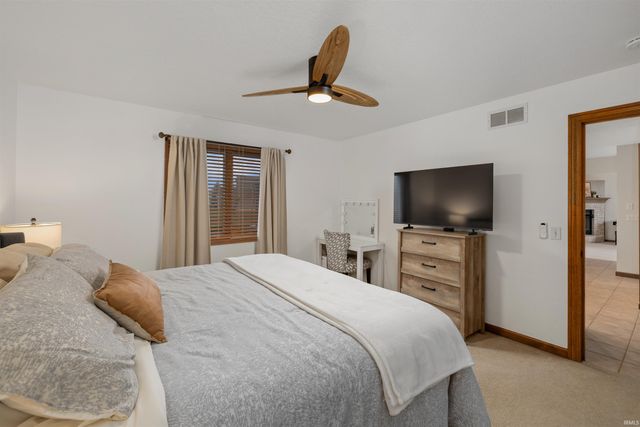 2312 LaForge Lane, Auburn, IN 46706